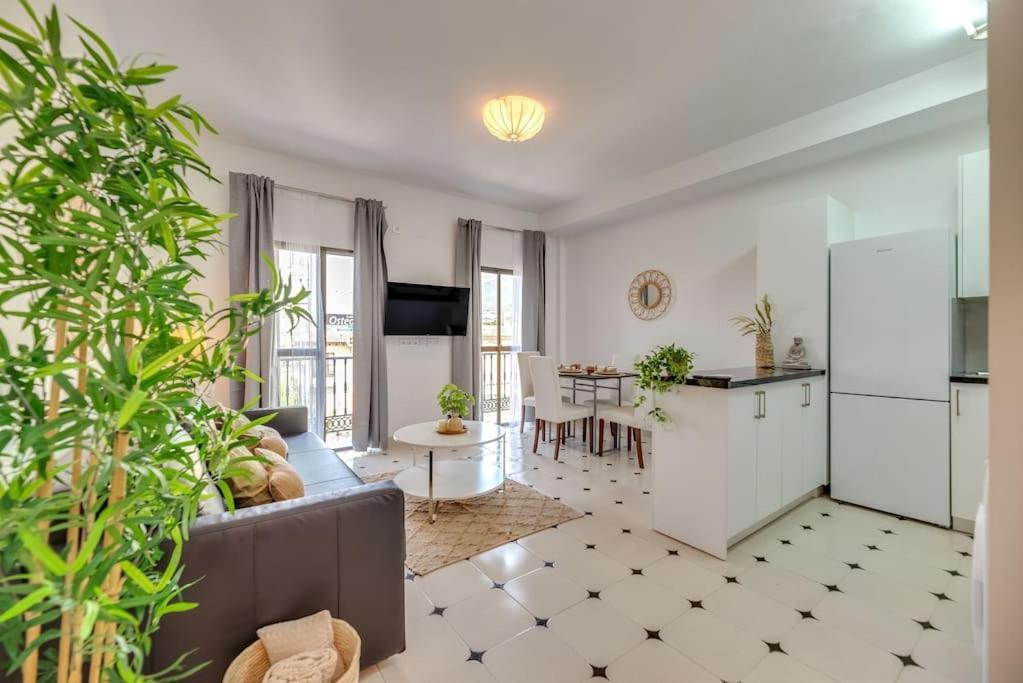 Lxr La Perla Renovated 2Hab. Apt 贝纳尔马德纳 外观 照片